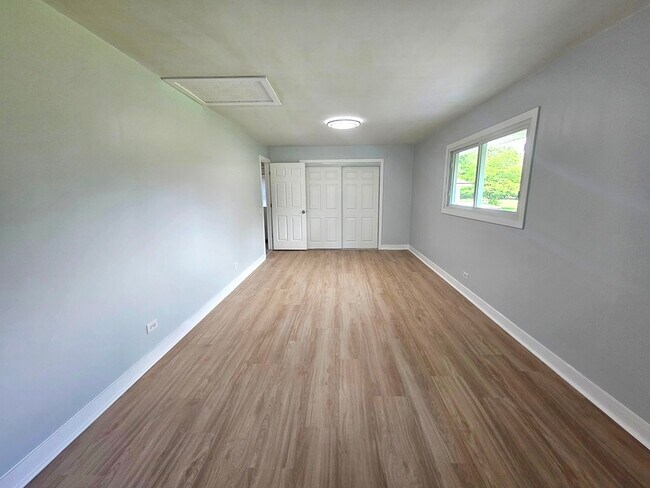 Building Photo - 7056 Osage Rd