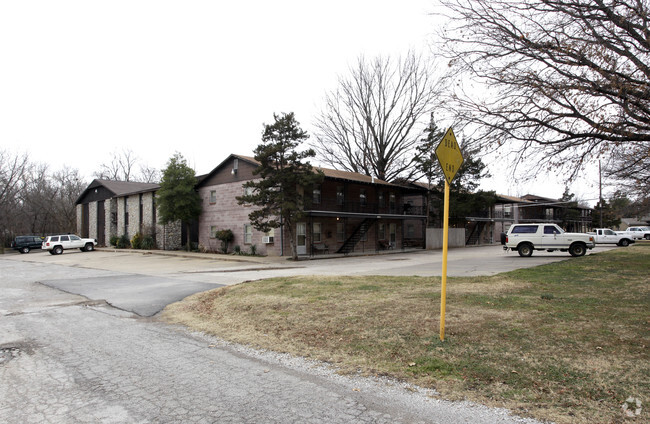 Building Photo - Wolf Creek Apartments