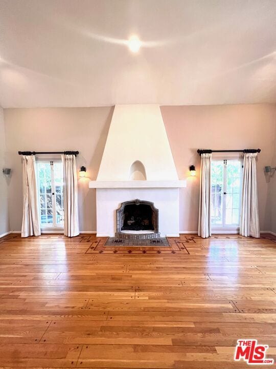 Building Photo - 401 Kings Rd