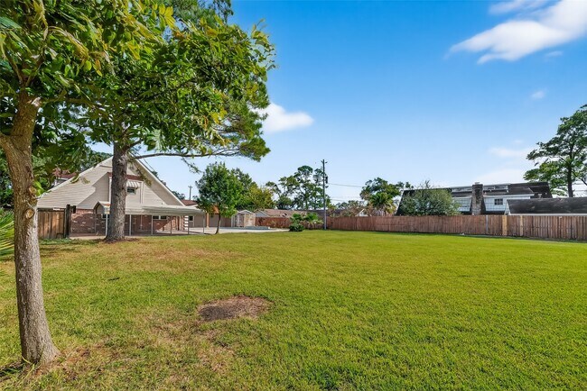 Building Photo - 4901 Burning Tree Dr