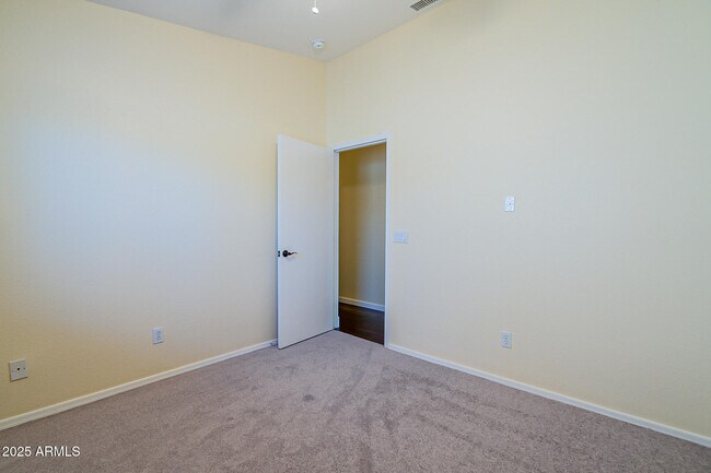 Building Photo - 6347 W Saddlehorn Rd