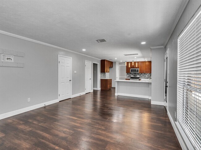 Building Photo - 4430 Echo Falls Dr
