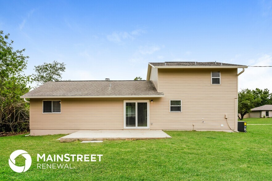 Building Photo - 1043 Cazenovia St