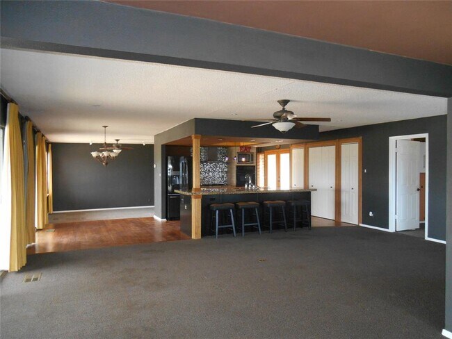 Building Photo - 21010 Stillwood Ct