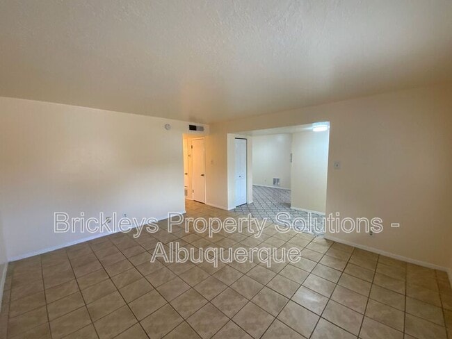 Building Photo - 12700 Mountain Rd NE