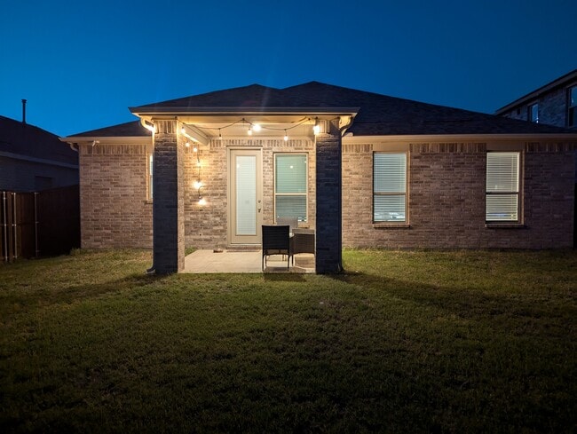 Building Photo - 3416 Osage River Trail