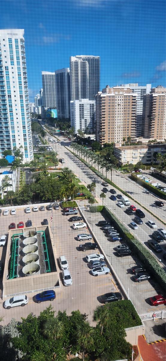 Building Photo - 1985 S Ocean Dr