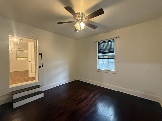 Building Photo - 1625 Wilson Ave