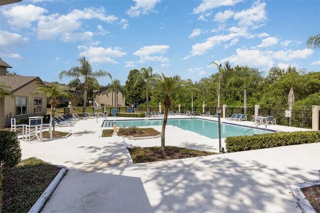 Building Photo - 633 Buoy Ln