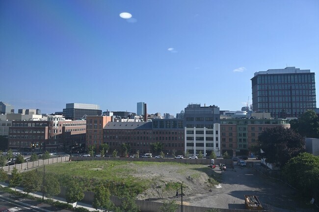 Building Photo - 169 Monsignor O'Brien Hwy