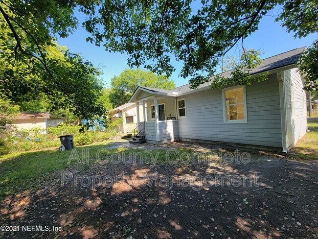 Building Photo - 616 Woodbine St