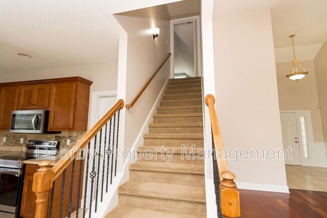 Building Photo - 8584 Sunridge Dr