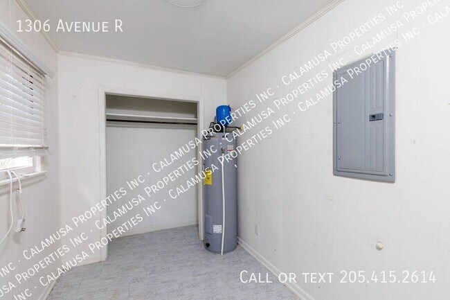 Building Photo - 1306 Avenue R