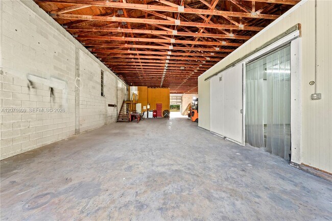 Building Photo - 22100 SW 194th Ave
