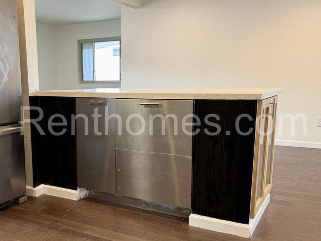 Building Photo - Santee, 9649 Mast Blvd, 12 Solar Panels, Quartz Counters, Dual Pane Windows, AC, 2 Car Garage wit...