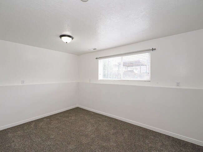 Building Photo - RES_CLOWARD_521