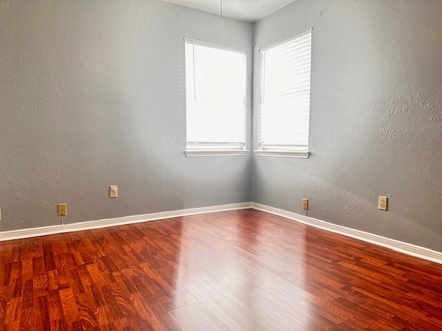 Building Photo - 12923 Skymeadow Dr