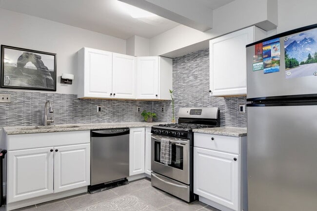 Building Photo - 317 W Marshall St