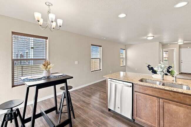 Building Photo - 10864 Traders Pkwy