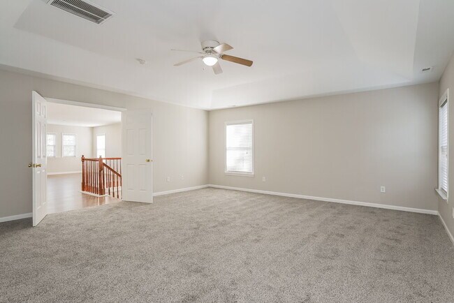 Building Photo - 2852 Roundleaf Ct