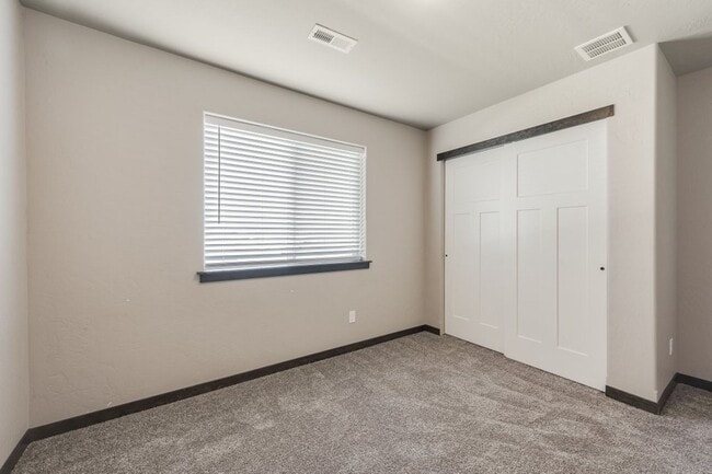 Building Photo - Brookshire Community 3 bed 2.5 bath