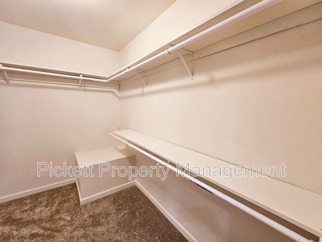 Building Photo - 5206 Del Tormey Pl SE