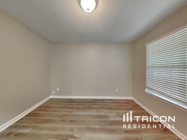Building Photo - 1420 Shelnut Court Hampton GA