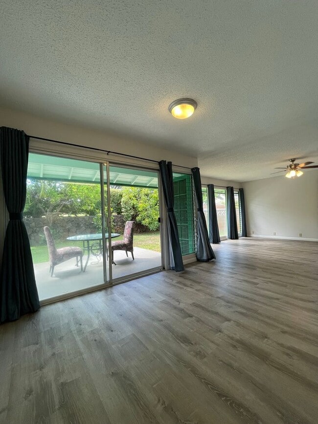 Building Photo - 282 Lunalilo Home Rd