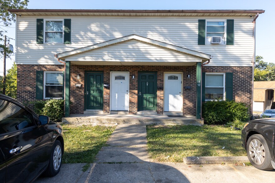 Building Photo - 1420 Villa Ct