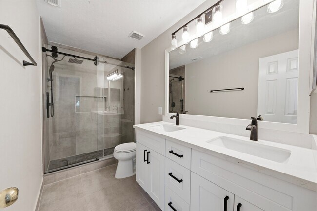 Building Photo - 43 N Abram Cir