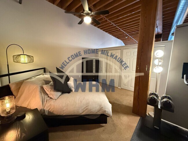 Building Photo - 141 N Water St