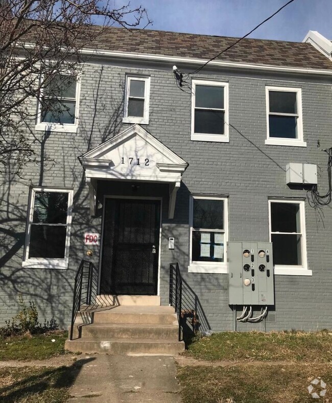 Building Photo - 3 Bedroom Near Historic Anacostia