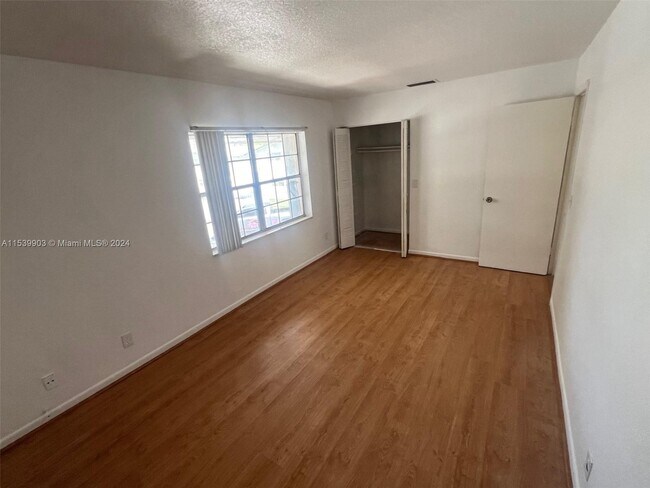 Building Photo - 7503 Kimberly Blvd