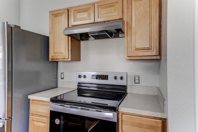 Building Photo - 12415 Silversmine Dr