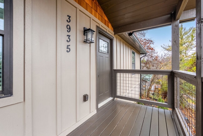 Building Photo - 3935 Wrights Ferry Rd