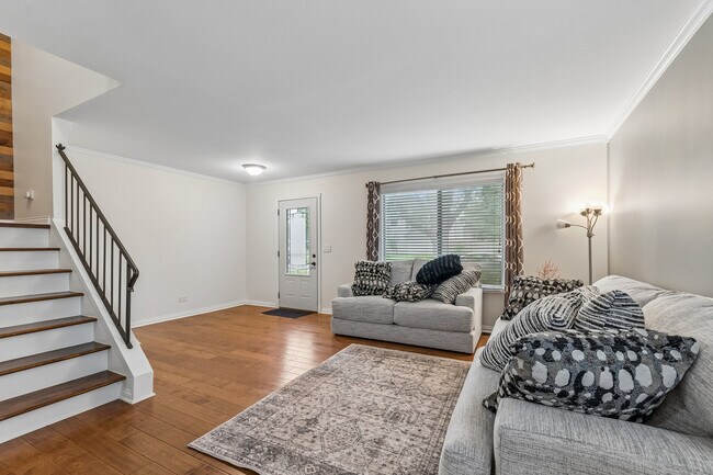 Building Photo - 298 Danbury Dr