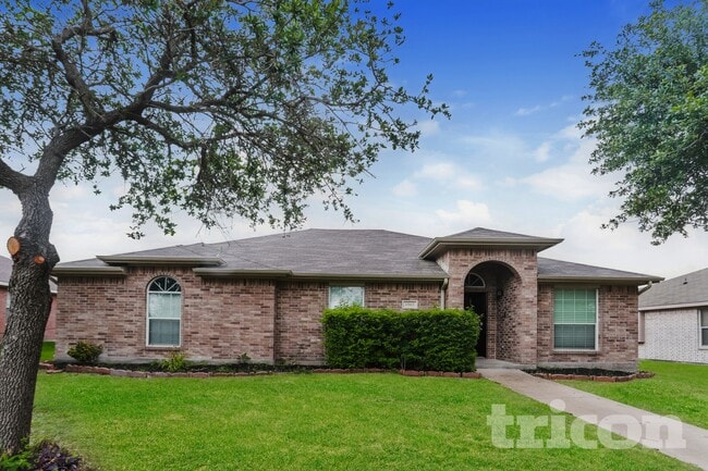 Building Photo - 1563 Nottingham Dr