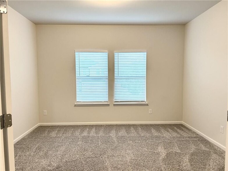 Building Photo - 6901 Durham Ln