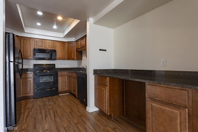 Building Photo - 2 br, 2 bath Condo - 701 North Harlan Stre...