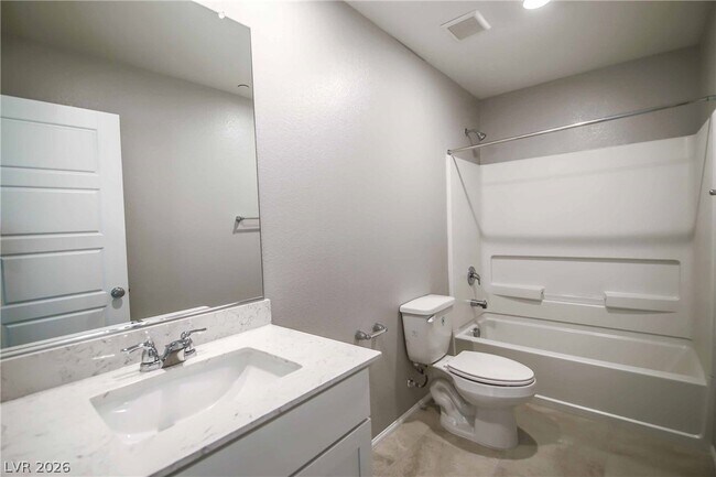 Building Photo - 1417 Overseer Ave