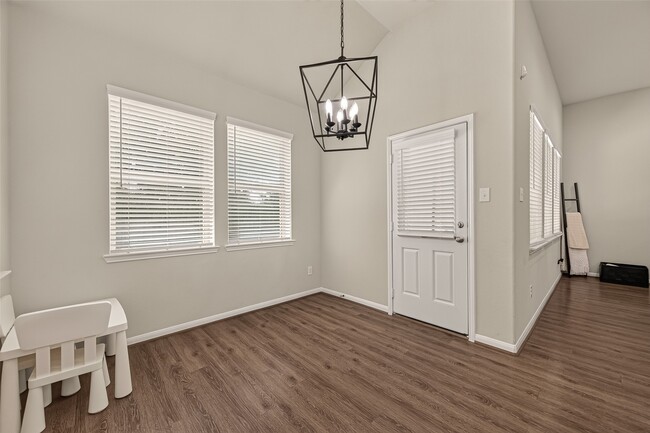 Building Photo - 1665 Morgan Trail Dr