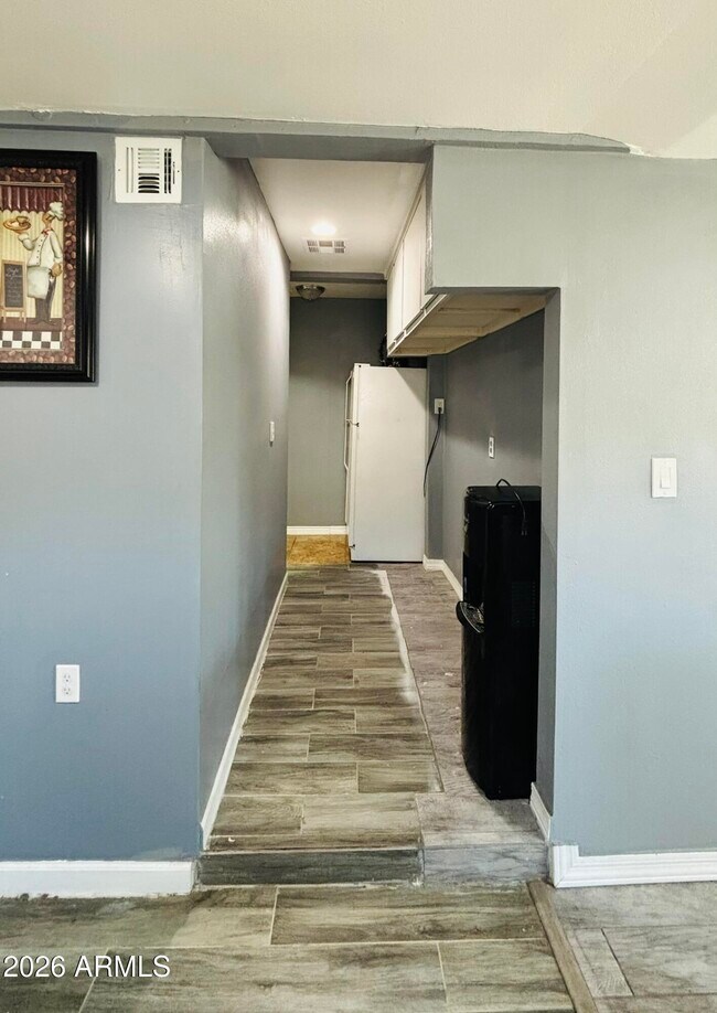 Building Photo - 3720 W Mauna Loa Ln