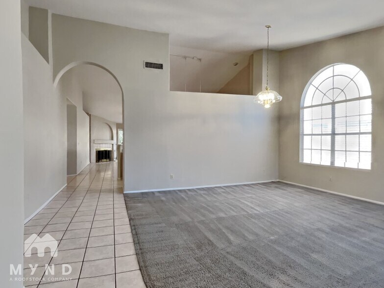 Building Photo - 3828 W Mariposa Grande Ln