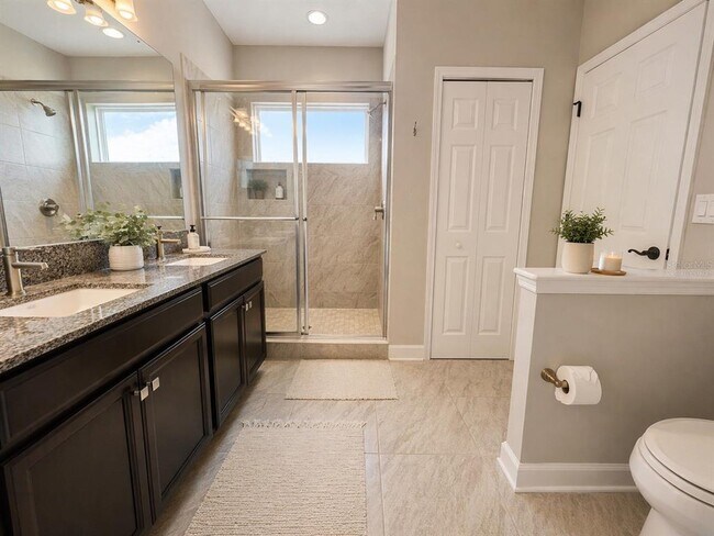 Building Photo - 1852 Tallulah Ter