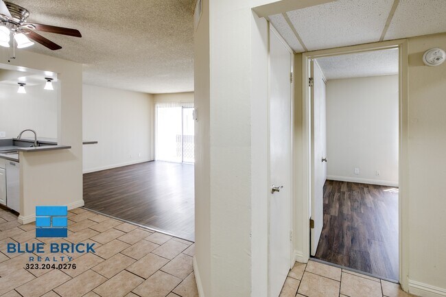 Building Photo - 451 S Harvard Blvd