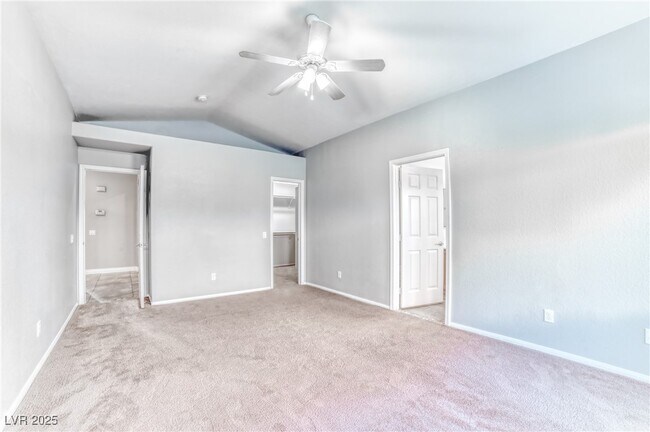 Building Photo - 1989 Songbird Ct