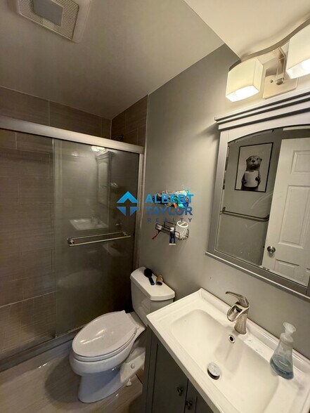 Building Photo - 275 Parker Hill Ave