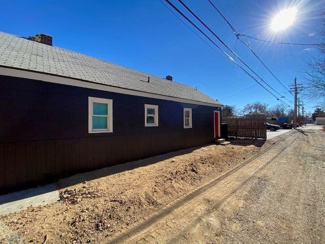 Exterior - 105 N Public Rd