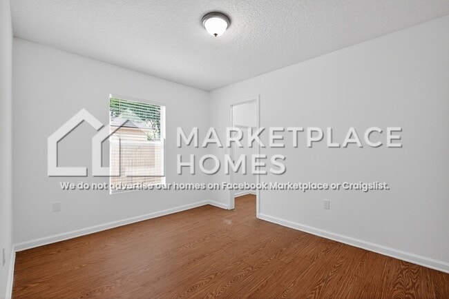 Building Photo - 2167 Thomas Ct