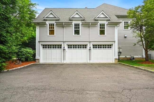 Building Photo - 87 Buckingham Ridge Rd